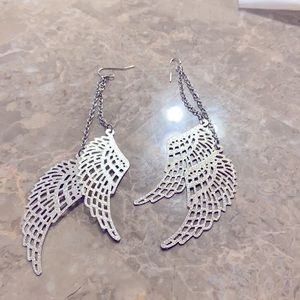 Earrings that have wing design